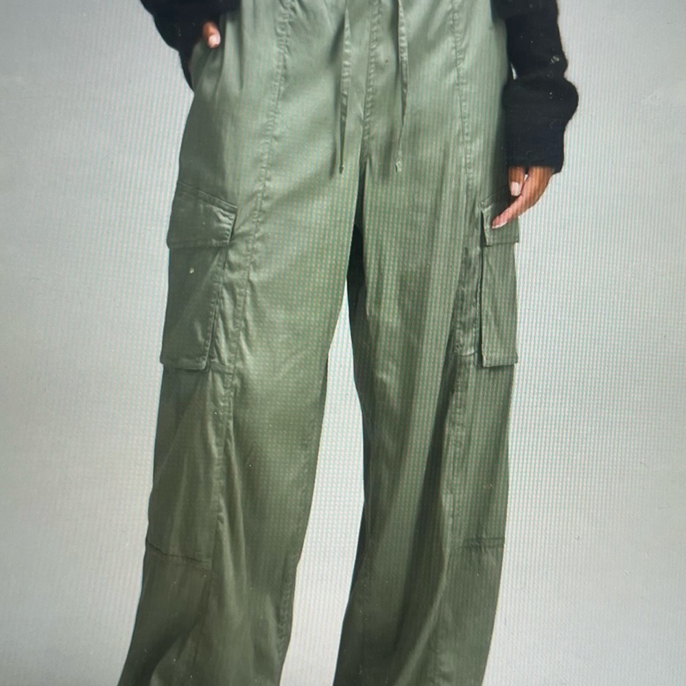 lululemon lightweight adjustable mid rise cargo pants grey eucalyptus size Small